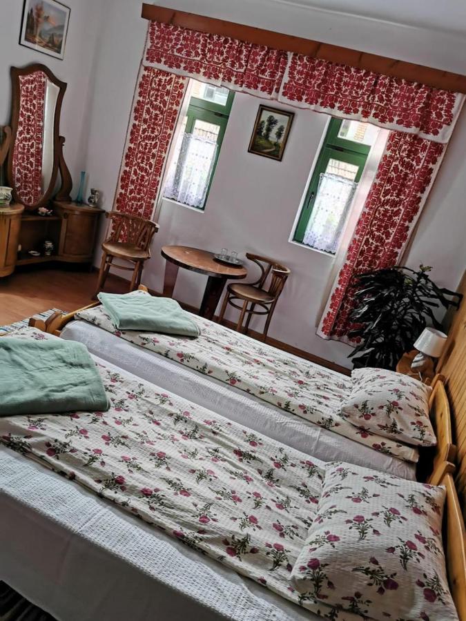 Kristaly Vendeghaz Hotel Rimetea Luaran gambar